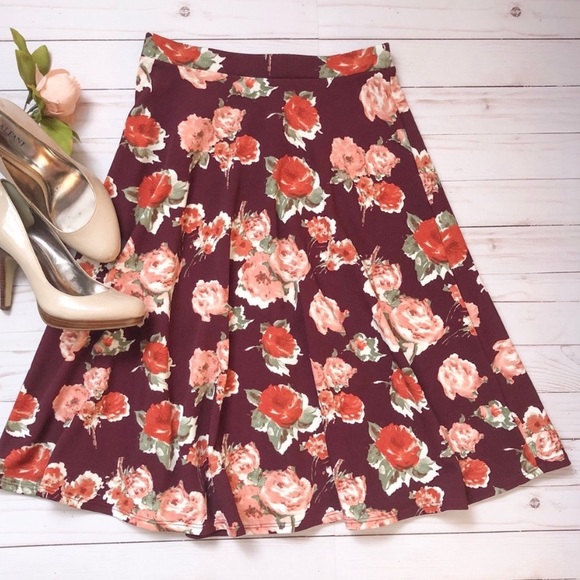 Floral burgundy midi skirt M - Picture 4 of 5